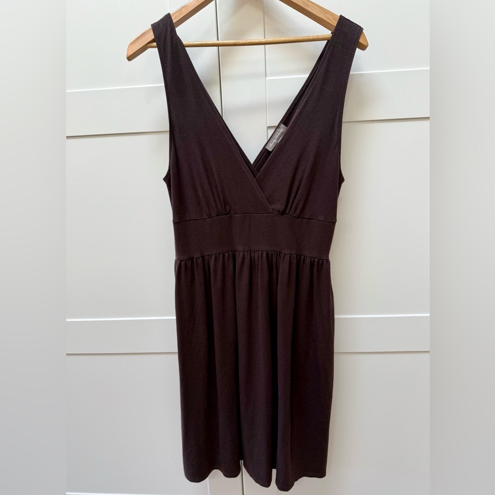 Tommy Bahama Dress - Brown Cotton Knit Fabric - Soft & Comfy - Double V-Neck - M